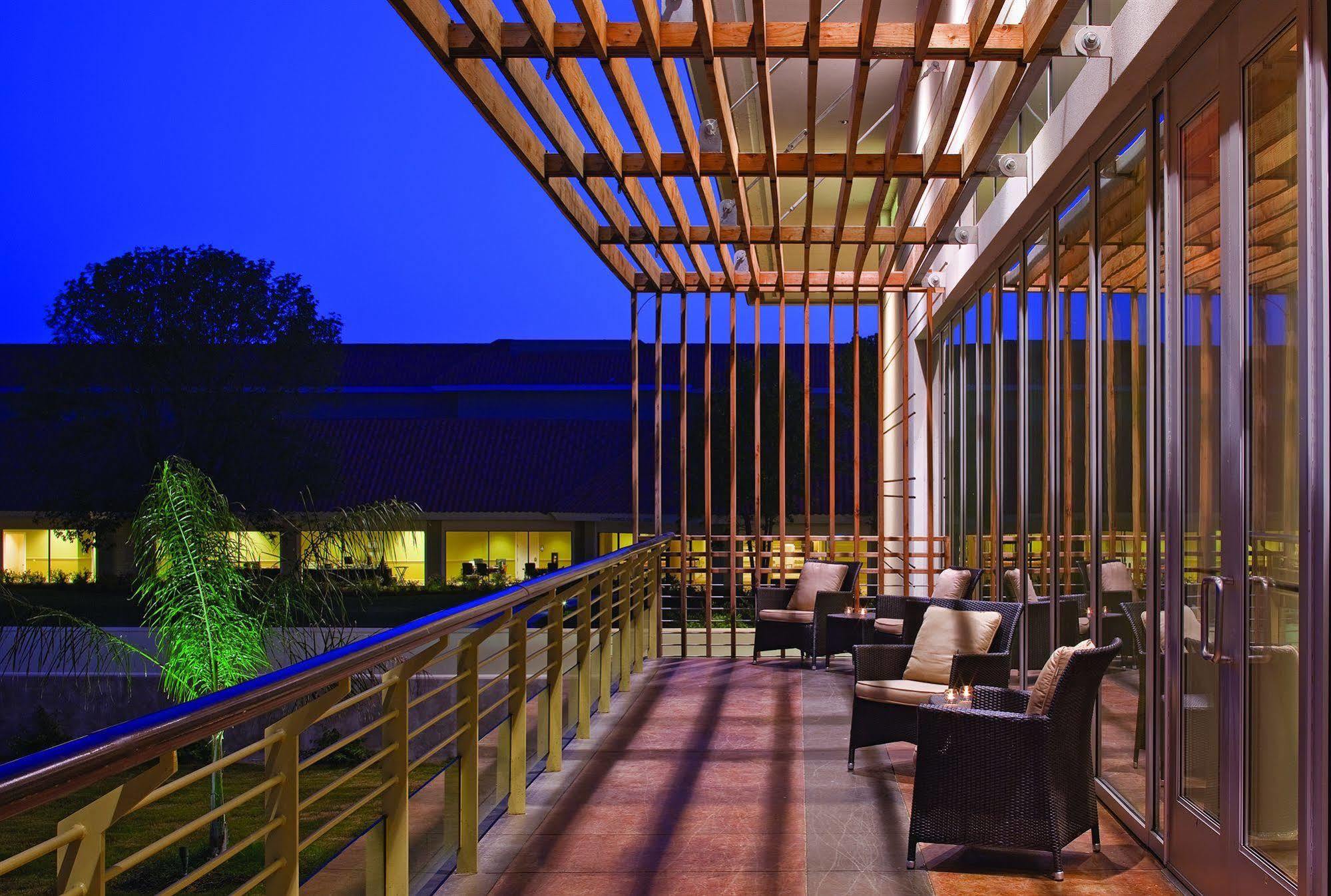 La Torretta Lake Resort & Spa Montgomery Room photo