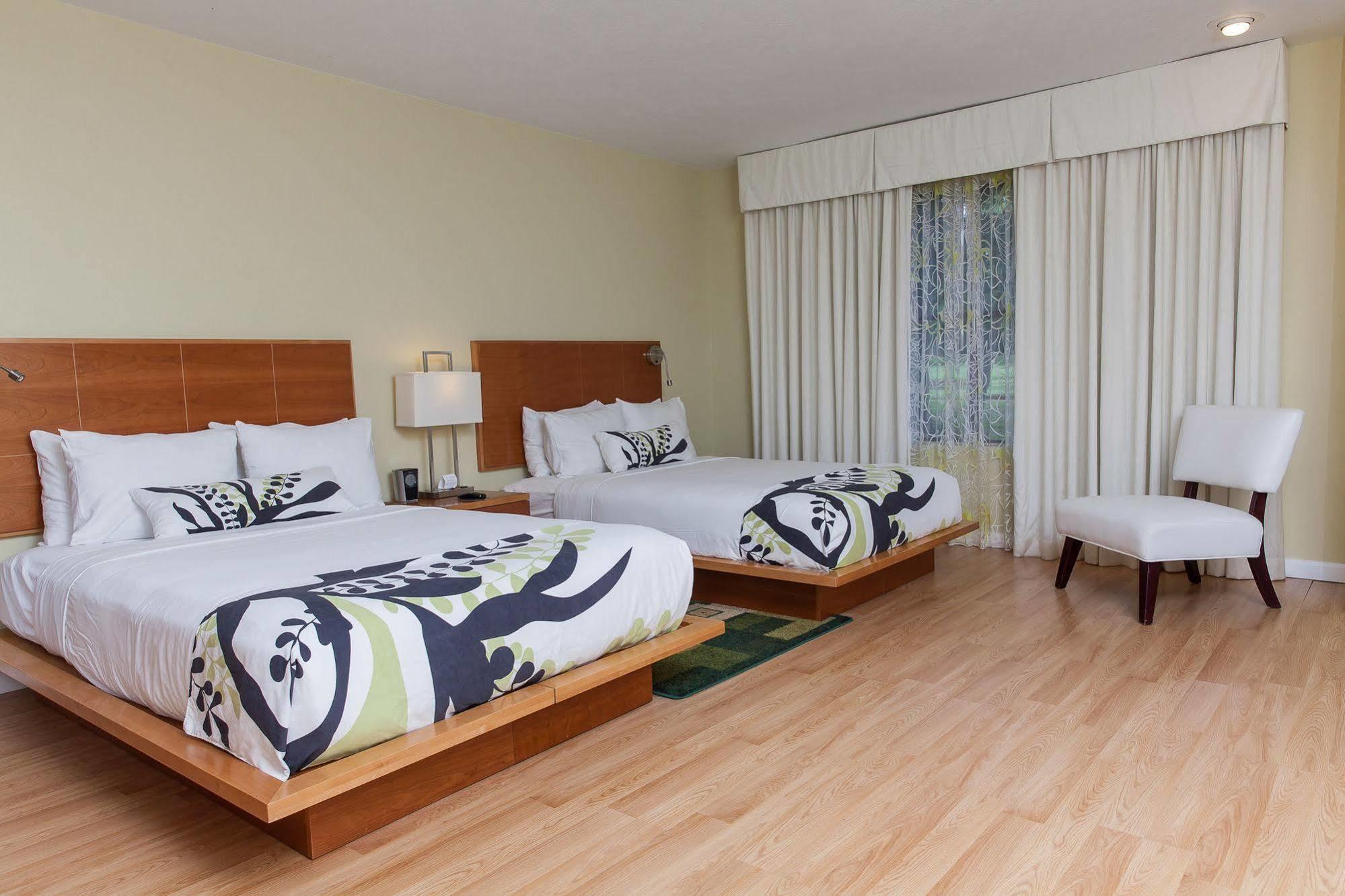 La Torretta Lake Resort & Spa Montgomery Exterior photo